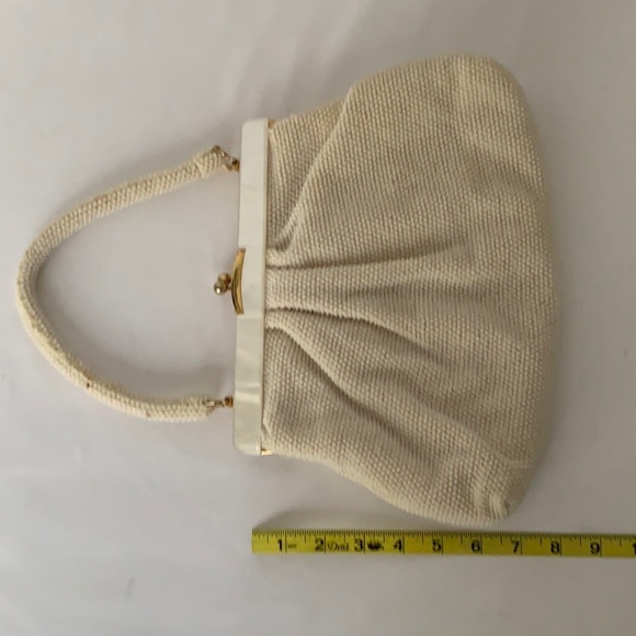SOLD! VINTAGE Ivory Mesh Bag - Picture 7 of 8